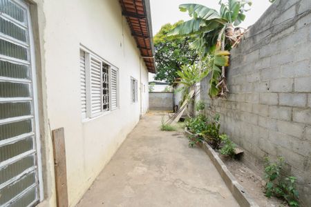 Casa para alugar com 464m², 3 quartos e 4 vagasQuintal