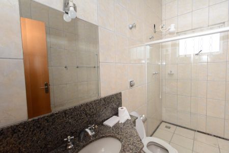 Casa para alugar com 464m², 3 quartos e 4 vagasBanheiro Social