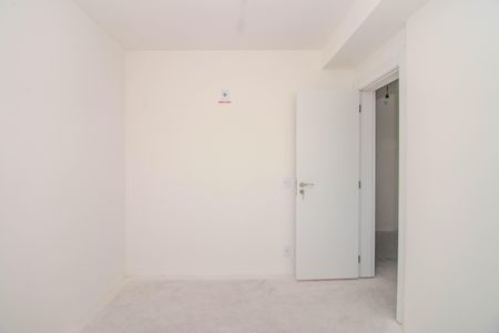 Apartamento à venda com 93m², 3 quartos e 2 vagas Apartamento à venda com 93m², 3 quartos e 2 vagasQuarto 2