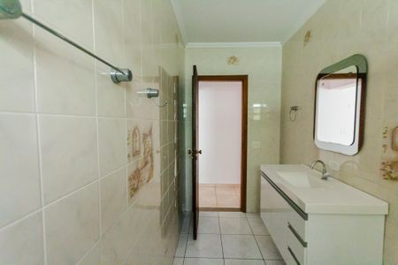 Casa à venda com 310m², 3 quartos e 8 vagasBanheiro