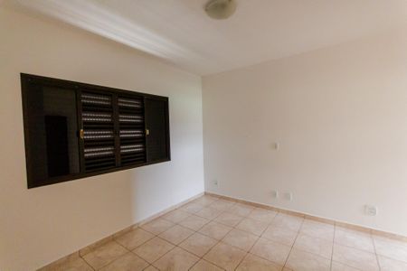 Casa à venda com 310m², 3 quartos e 8 vagasSuíte 1