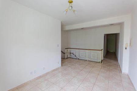 Casa à venda com 310m², 3 quartos e 8 vagasSala 2