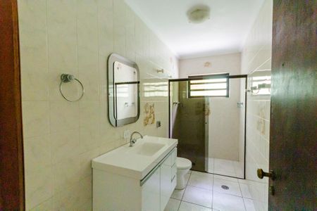 Casa à venda com 310m², 3 quartos e 8 vagasBanheiro