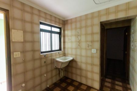 Casa à venda com 310m², 3 quartos e 8 vagasÁrea de Serviço