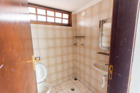 Casa à venda com 310m², 3 quartos e 8 vagasBanheiro
