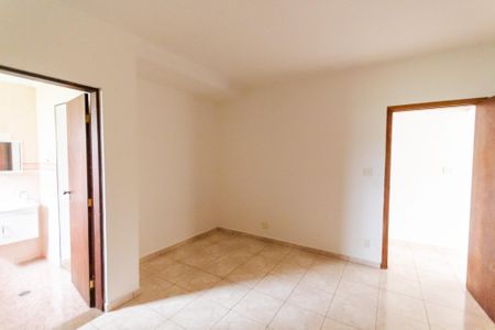Casa à venda com 310m², 3 quartos e 8 vagasSuíte 2
