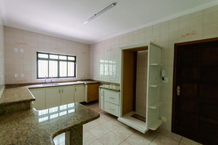 Casa à venda com 310m², 3 quartos e 8 vagasCozinha