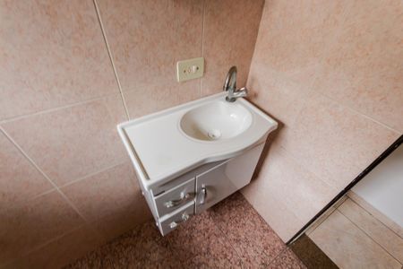 Casa à venda com 310m², 3 quartos e 8 vagasBanheiro da Suíte 2