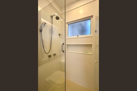 Casa à venda com 180m², 3 quartos e 1 vagaBanheiro da Suíte