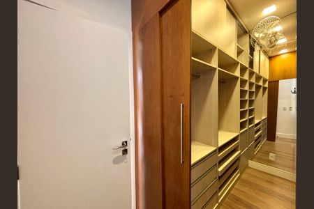 Casa à venda com 180m², 3 quartos e 1 vagaQuarto 2 - closet