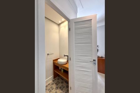 Casa à venda com 180m², 3 quartos e 1 vagaLavabo