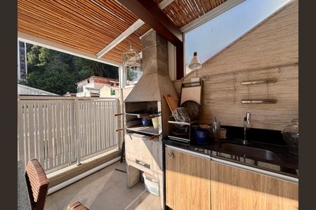 Casa à venda com 180m², 3 quartos e 1 vagaCobertura 