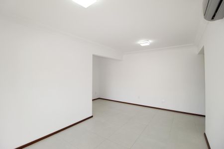 Apartamento à venda com 82m², 2 quartos e 2 vagasSala