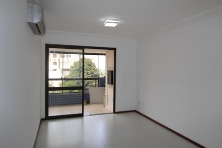 Apartamento à venda com 82m², 2 quartos e 2 vagasSala