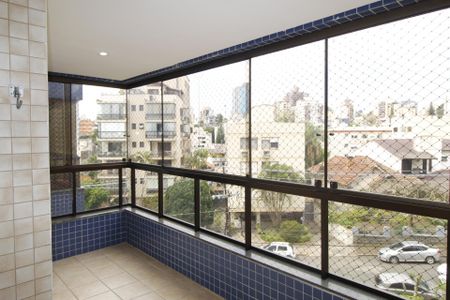 Apartamento à venda com 82m², 2 quartos e 2 vagasVaranda gourmet