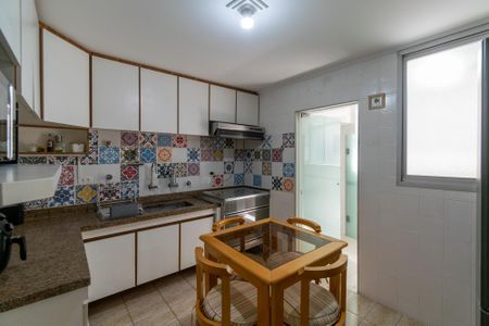Apartamento para alugar com 85m², 3 quartos e 1 vaga Apartamento para alugar com 85m², 3 quartos e 1 vagaCozinha