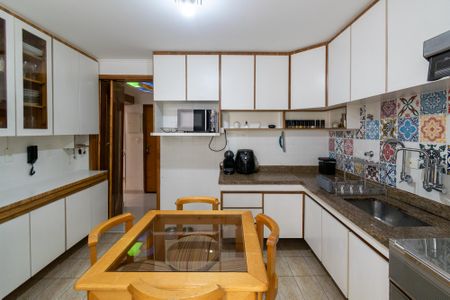 Apartamento para alugar com 85m², 3 quartos e 1 vaga Apartamento para alugar com 85m², 3 quartos e 1 vagaCozinha