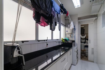 Apartamento à venda com 117m², 3 quartos e 2 vagasÁrea de Serviço