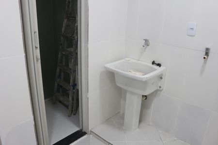 Casa à venda com 150m², 3 quartos e 1 vagaÁrea de Serviço