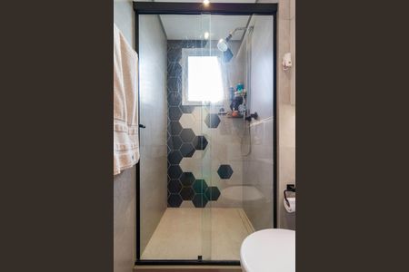 Apartamento à venda com 81m², 2 quartos e 2 vagasBanheiro da Suíte