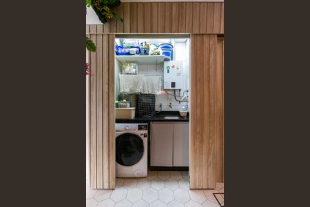 Apartamento à venda com 81m², 2 quartos e 2 vagasÁrea de Serviço