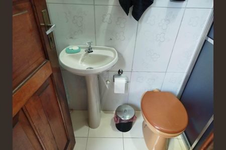 Casa à venda com 137m², 4 quartos e 2 vagasEdícula - Banheiro