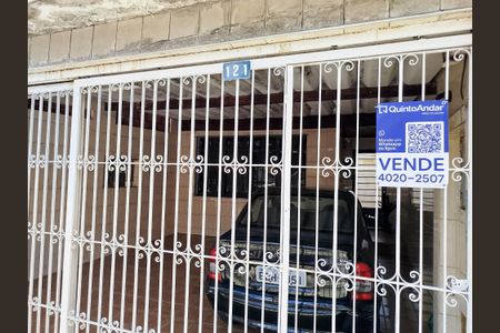 Casa à venda com 137m², 4 quartos e 2 vagasFachada