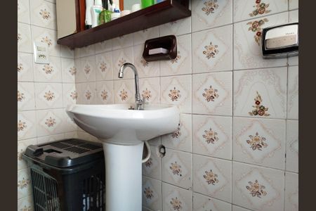 Casa à venda com 137m², 4 quartos e 2 vagasBanheiro da Suíte