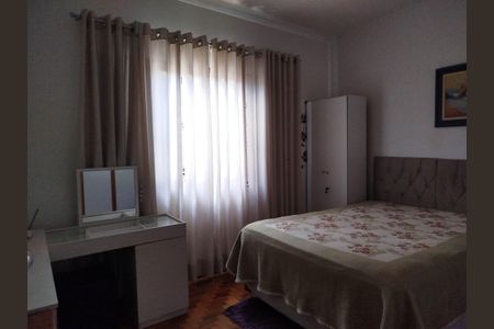 Casa à venda com 137m², 4 quartos e 2 vagasQuarto 1