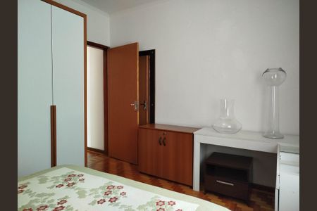 Casa à venda com 137m², 4 quartos e 2 vagasQuarto 1