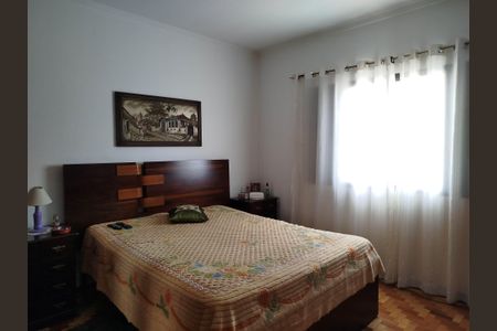 Casa à venda com 137m², 4 quartos e 2 vagasQuarto 3 - Suíte