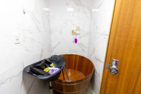 Apartamento à venda com 84m², 1 quarto e 1 vaga Apartamento à venda com 84m², 1 quarto e 1 vagaBanheiro