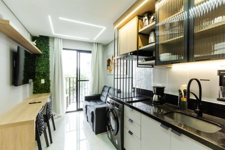 Sala/Cozinha de apartamento para alugar com 1 quarto, 27m² em Vila Olímpia, São Paulo