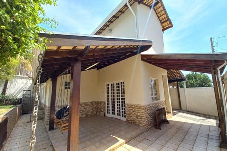 Casa para alugar com 480m², 3 quartos e 2 vagasÁrea comum