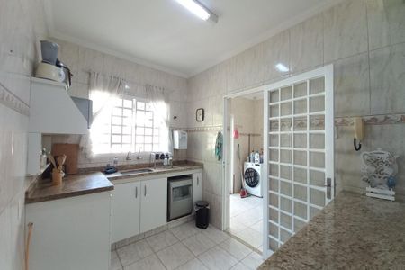 Casa para alugar com 480m², 3 quartos e 2 vagasCozinha