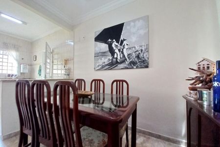 Casa para alugar com 480m², 3 quartos e 2 vagasCopa