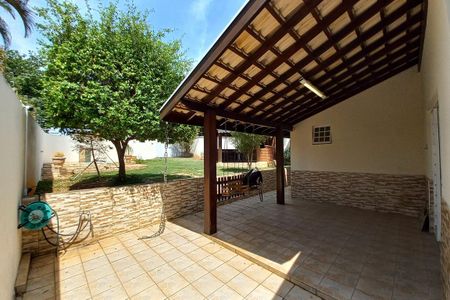 Casa para alugar com 480m², 3 quartos e 2 vagasÁrea comum