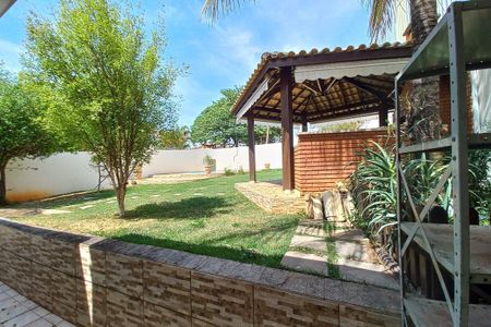 Casa para alugar com 480m², 3 quartos e 2 vagasVista da Área de Serviço