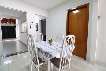 Casa para alugar com 180m², 4 quartos e 4 vagasSala de Jantar