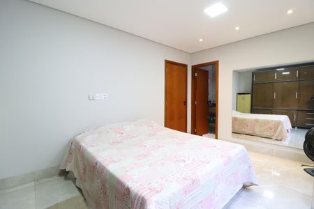 Casa para alugar com 180m², 4 quartos e 4 vagasQuarto 2 - Suíte