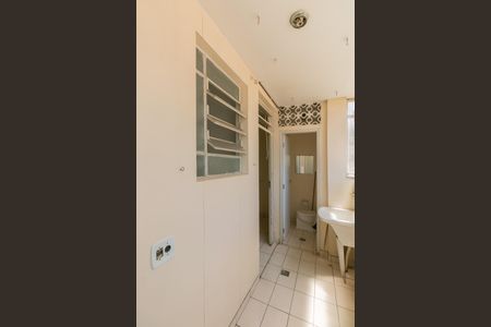 Apartamento à venda com 105m², 3 quartos e 1 vagaÁrea de Serviço