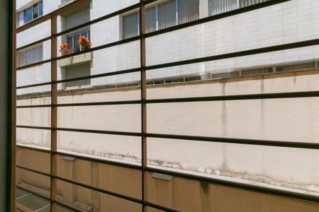 Sala de apartamento à venda com 3 quartos, 105m² em São Pedro, Belo Horizonte