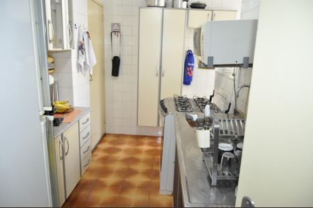 Apartamento à venda com 60m², 1 quarto e 1 vagaCozinhaa