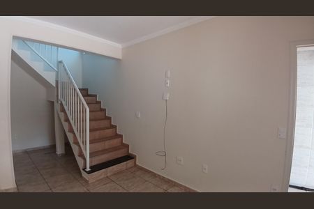 Casa à venda com 252m², 4 quartos e 2 vagasSala