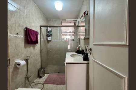 Apartamento à venda com 71m², 3 quartos e 1 vaga Apartamento à venda com 71m², 3 quartos e 1 vagaBanheiro social