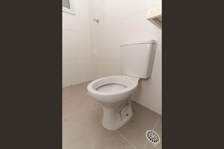 Apartamento à venda com 40m², 2 quartos e sem vaga Apartamento à venda com 40m², 2 quartos e sem vagaBanheiro