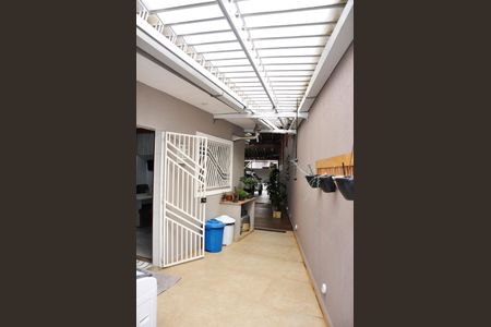 Casa à venda com 187m², 3 quartos e 4 vagas Casa à venda com 187m², 3 quartos e 4 vagas Área de Serviço