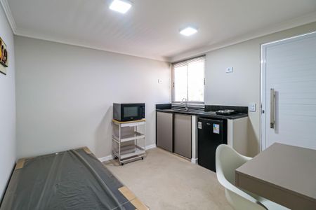 Studio de kitnet/studio para alugar com 1 quarto, 15m² em Vila Morse, São Paulo