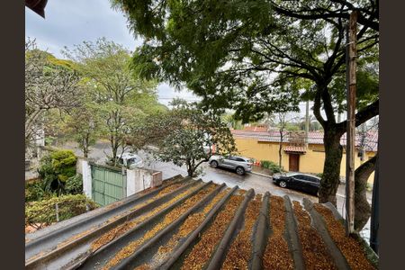 Casa à venda com 100m², 4 quartos e 2 vagas Casa à venda com 100m², 4 quartos e 2 vagasVista Quarto 3