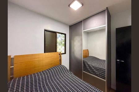 Casa à venda com 100m², 4 quartos e 2 vagas Casa à venda com 100m², 4 quartos e 2 vagasQuarto 3